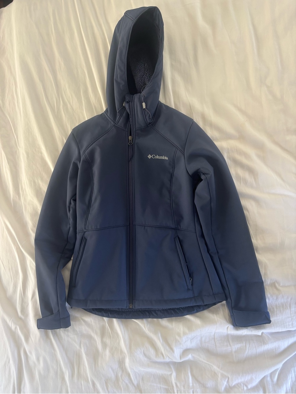 Columbia Navy Blue Hooded Softshell Jacket Rain Resistant
